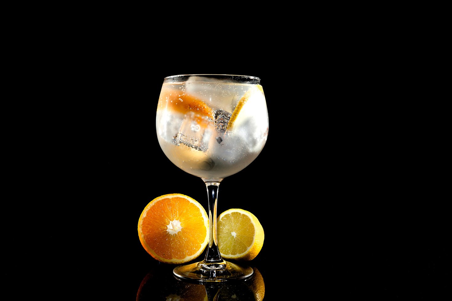 gin tonic with lemon & orange